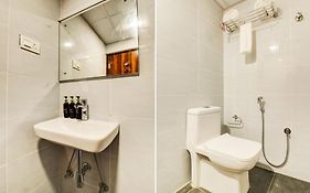 Super Townhouse Rcc Hotel Banjara Hills